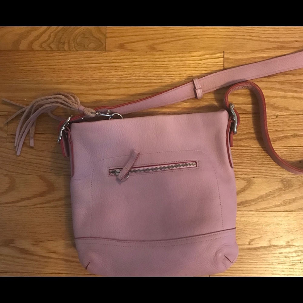 Vintage coach crossbody